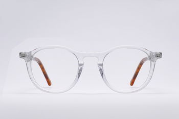 Zu sehen ist eine transparente Brillen-Fassung von Abele Optik